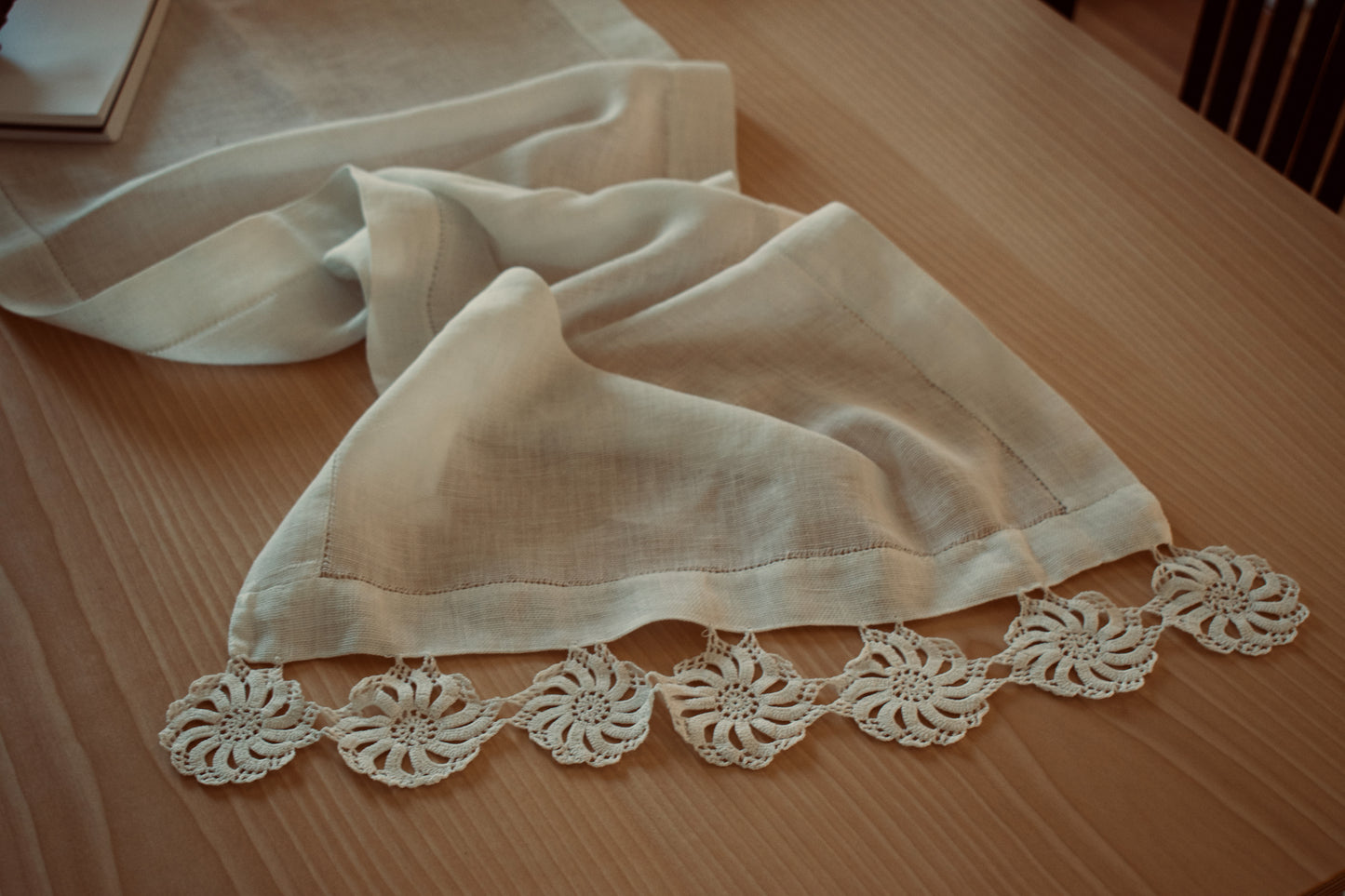 vintage table runner